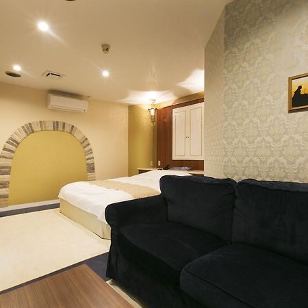 Hotel Atlantis Higashi Osaka (Adults Only) Экстерьер фото