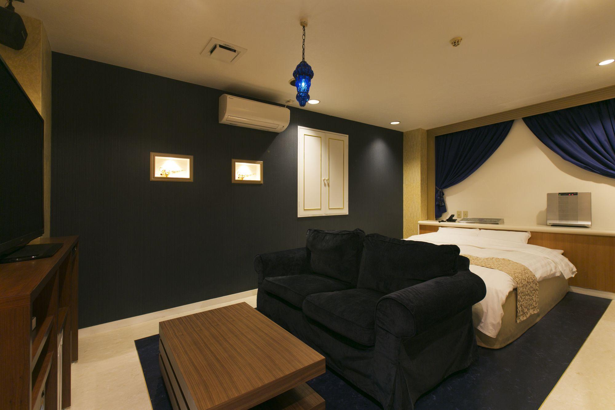 Hotel Atlantis Higashi Osaka (Adults Only) Экстерьер фото