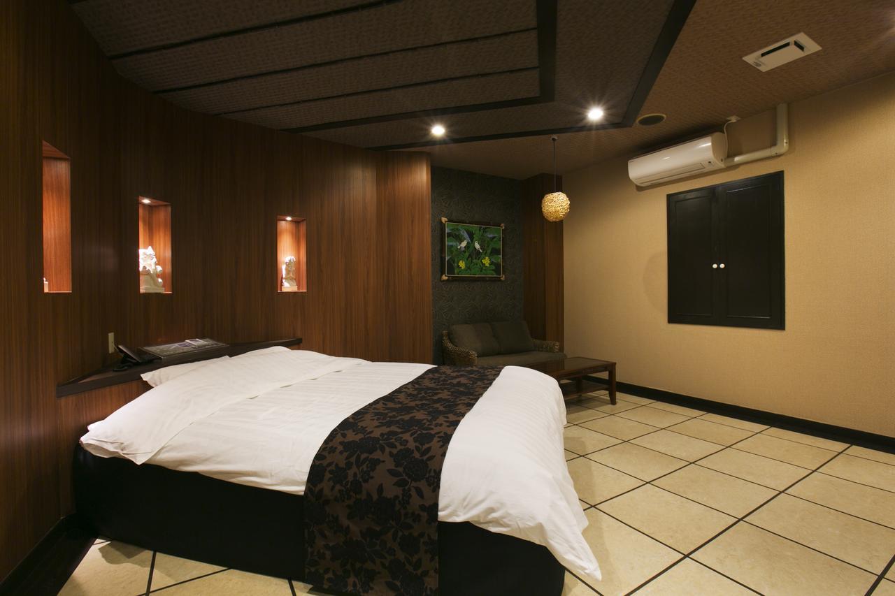 Hotel Atlantis Higashi Osaka (Adults Only) Экстерьер фото